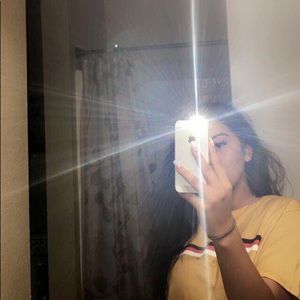 Meet your Posher, Anahi